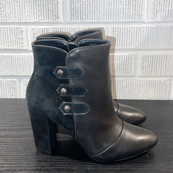 White House Black Market Shoes - 🆕WHITE HOUSE BLACK MARKET Black Leather Ankle Bootie